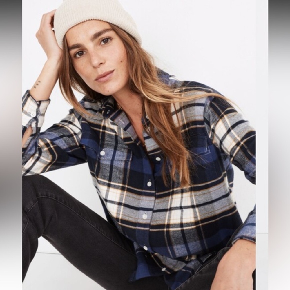 Madewell Navy and Cream Plaid Button Down Shirt